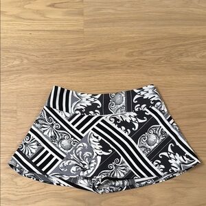 Patterned Black and White Women's Skort